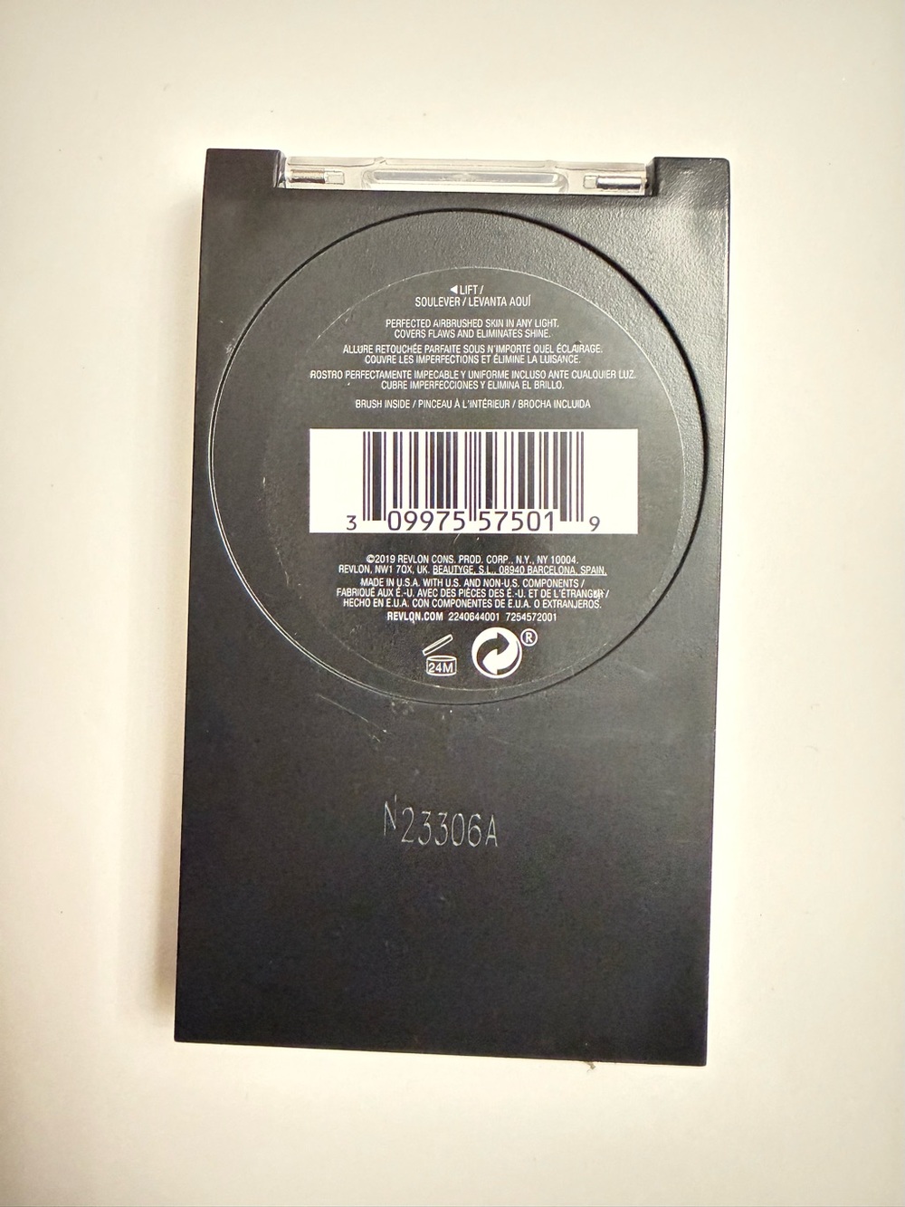 Revlon Photoready Translucent 001 Powder w/ Brush 0.25oz New Sealed - Picture 2 of 4